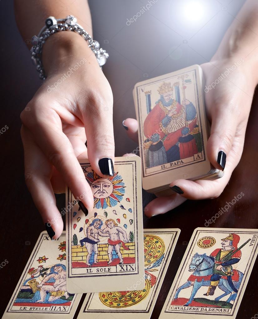 Secret Of The Tarot: What Is It And How Does It Work?