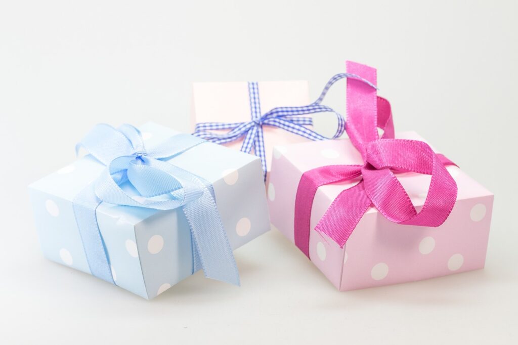 - How To Buy Gifts For Women – Useful Tips