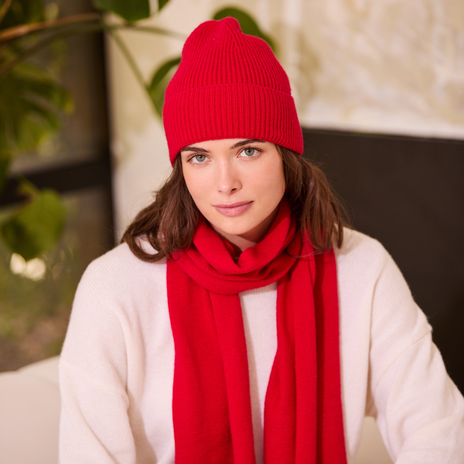 My Bodhi Luxurious Cashmere Beanie | Cranberry
