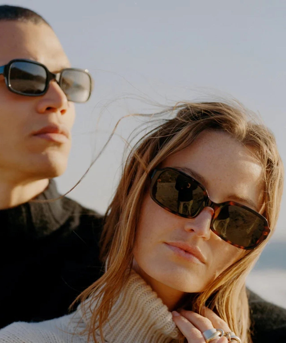 Mellow Sunglasses - Black & Black Gradient